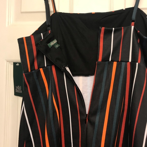 Dress NWT - Picture 4 of 4